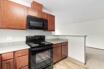 Pioneer Meadows Kitchen and Dining Area Property Image